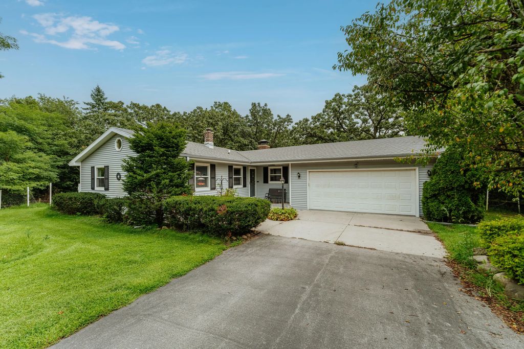 S100w31478 County Road Lo -, Mukwonago