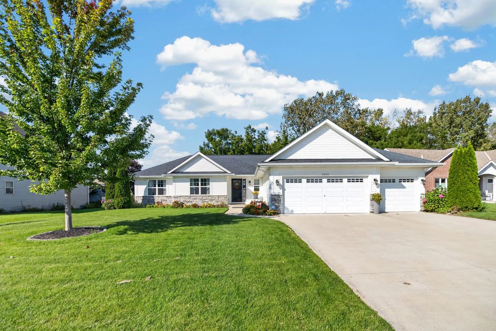 5714 Richwood Ln, Caledonia