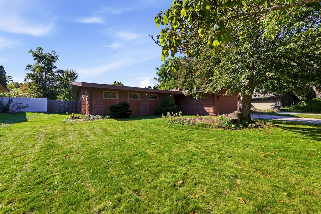 1607 Kaufmann Ave, Sheboygan