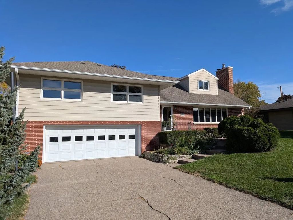 2621 Van Loon Rd, La Crosse