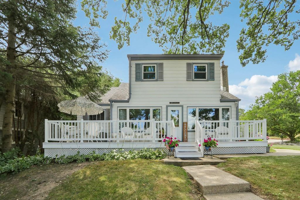 4424 Riverside Rd, Waterford
