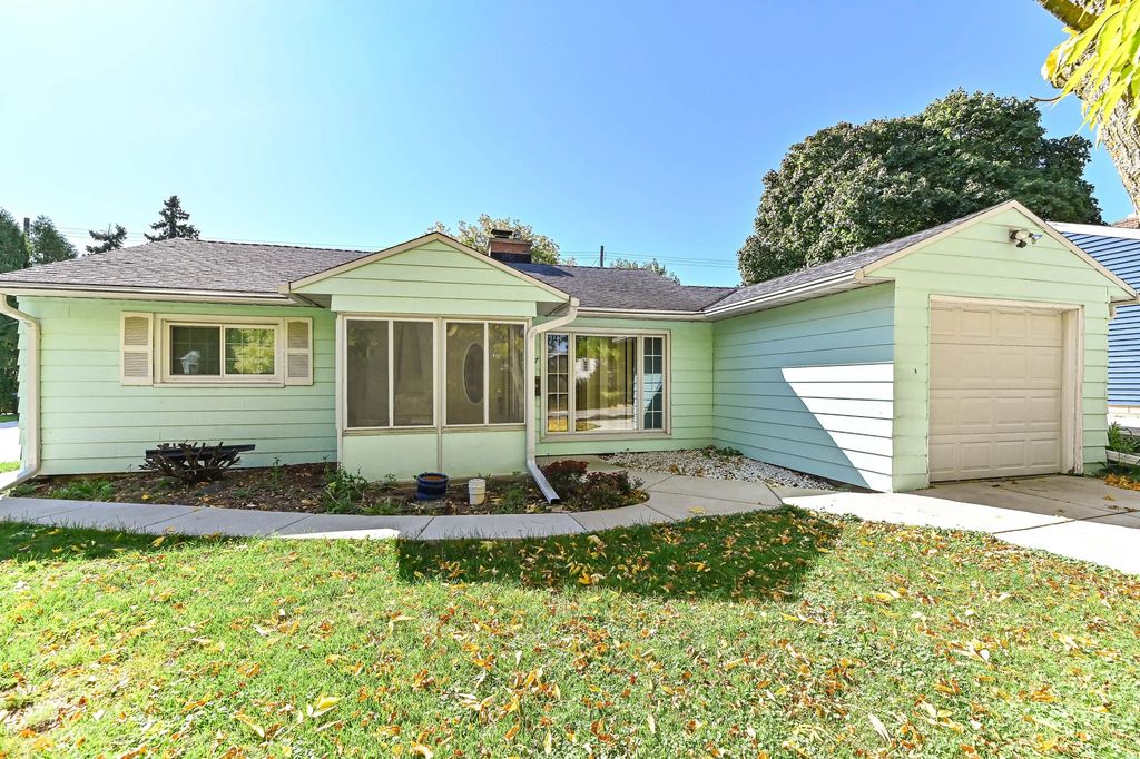 6117 W Bennett Ave, Milwaukee
