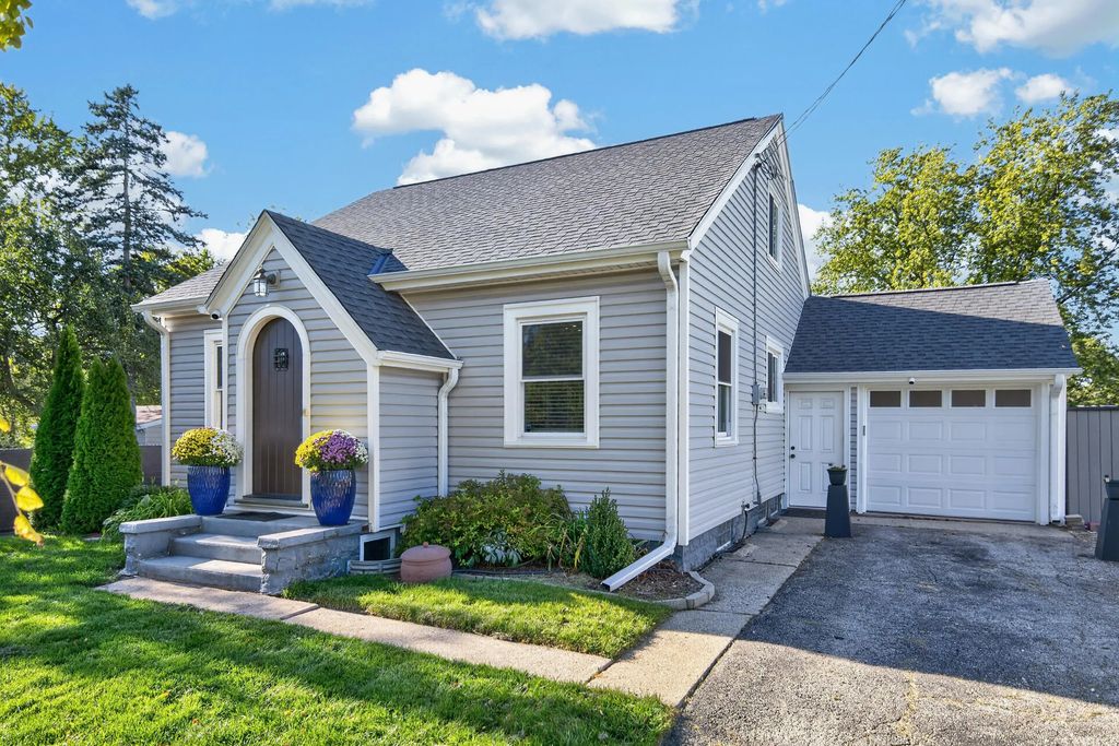 S89w22720 Milwaukee Ave, Big Bend