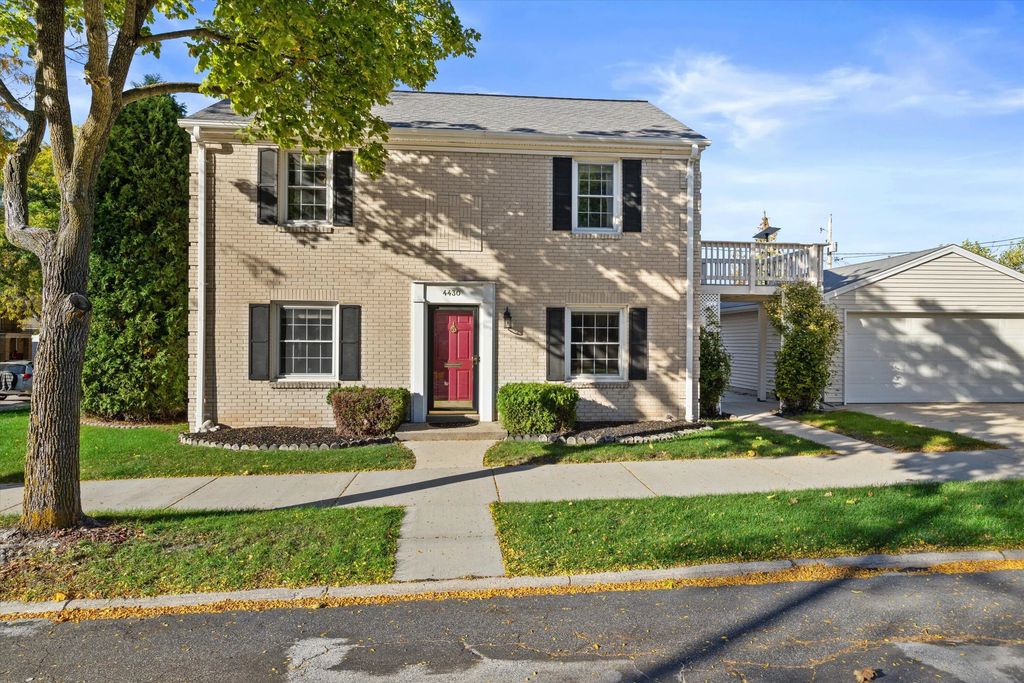 4430 W Manitoba St, Milwaukee