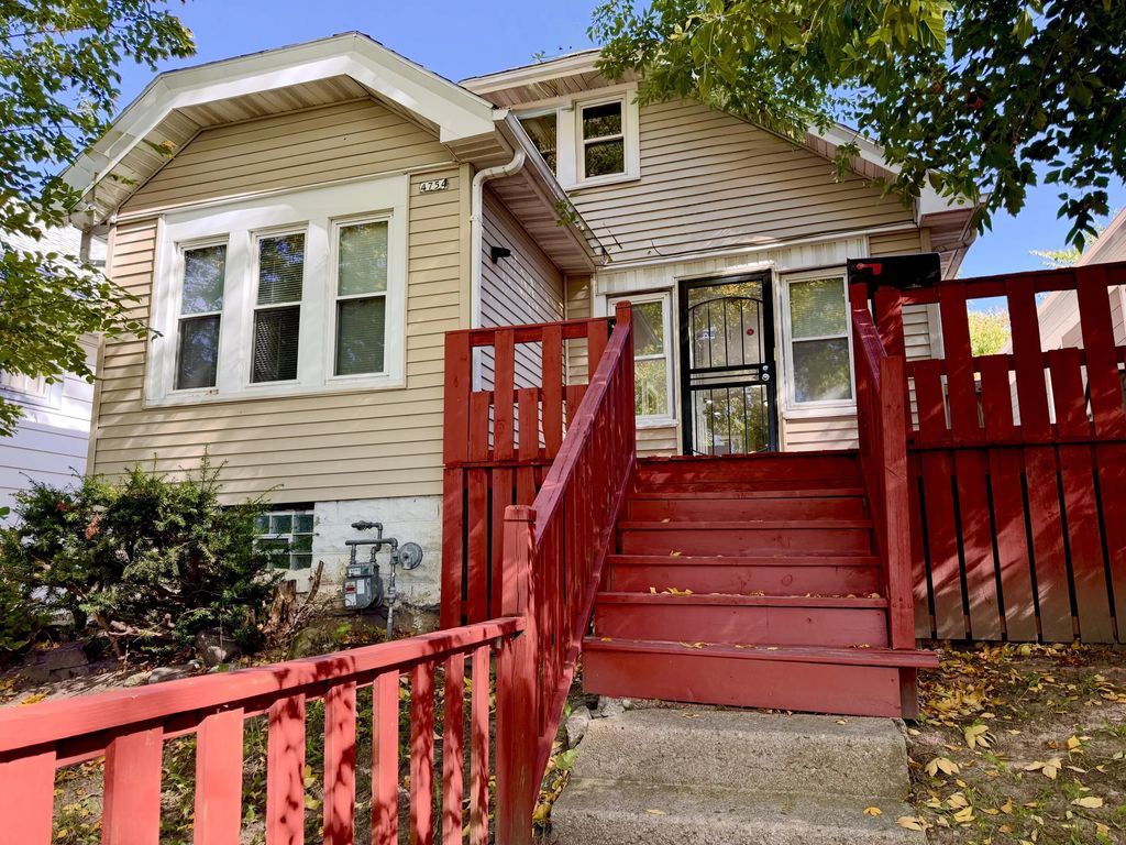 4754 N 31st St, Milwaukee