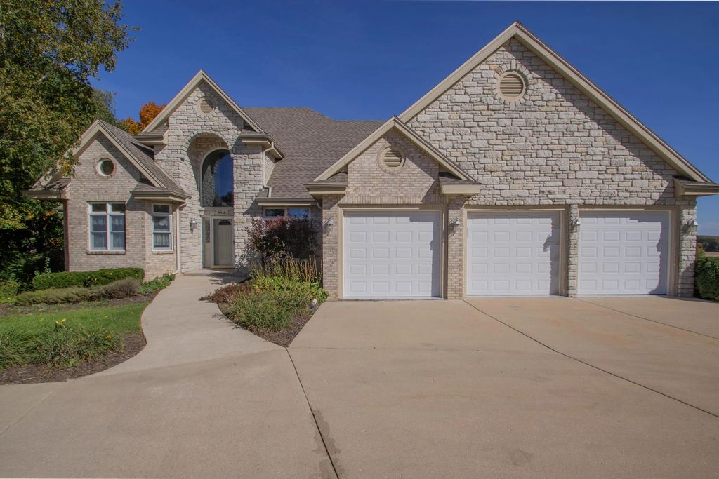 N438 Beverly Dr, Emmet