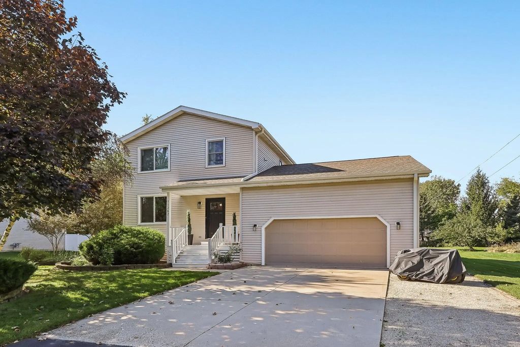 11262 3rd Ave, Pleasant Prairie