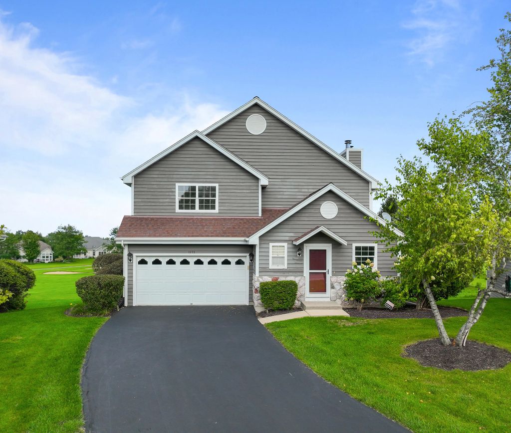 1873 Golfview Dr 35-15, Geneva