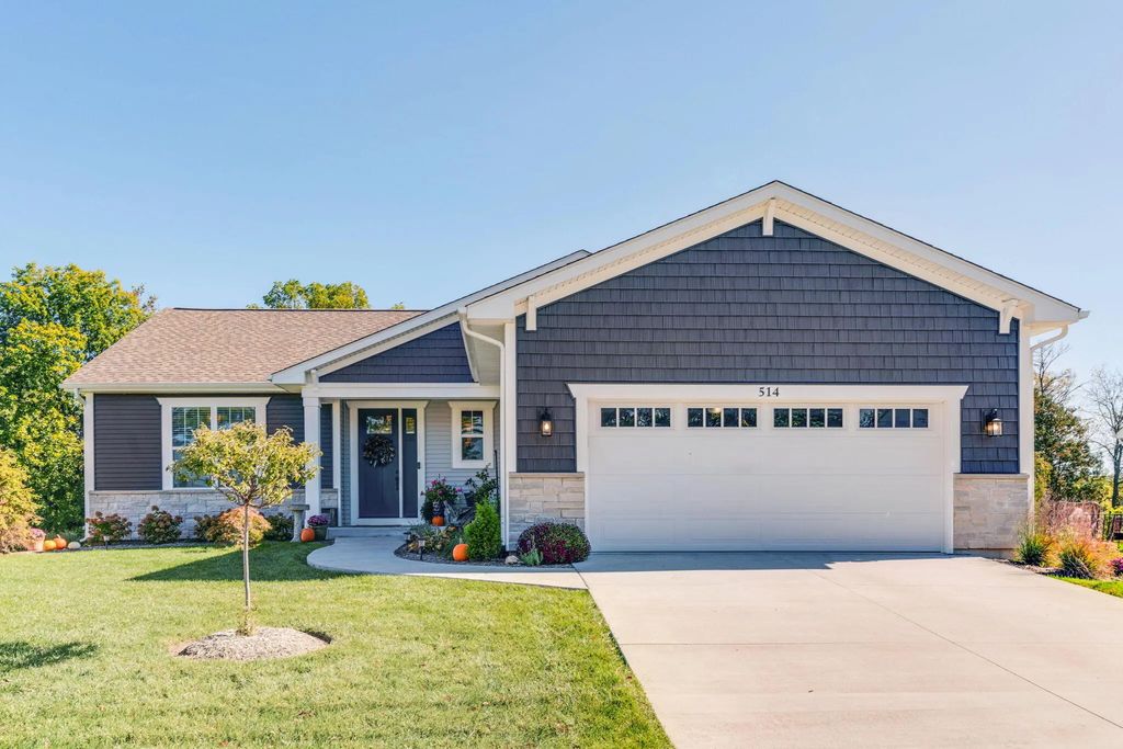 514 Arbor Ridge Dr, Delavan