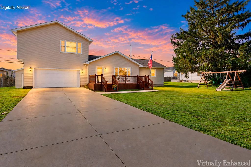 6408 246th Ave, Paddock Lake