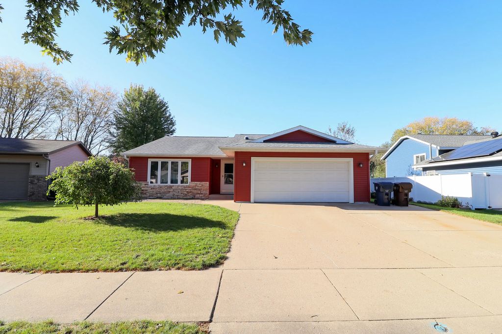 1934 Esther Dr, Onalaska