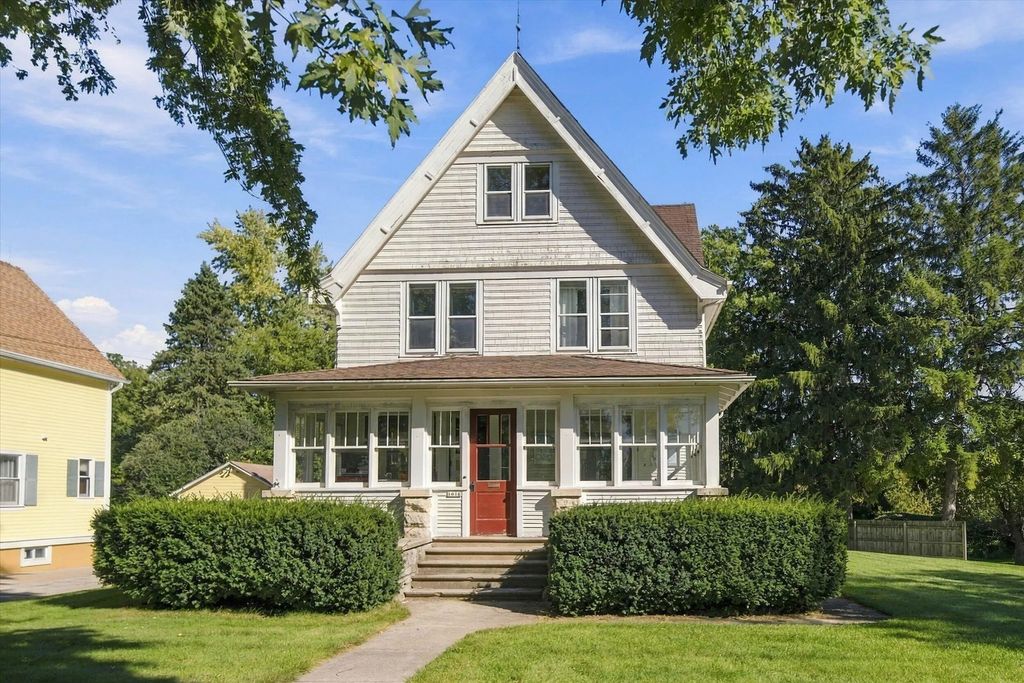 1616 12th Ave, Grafton