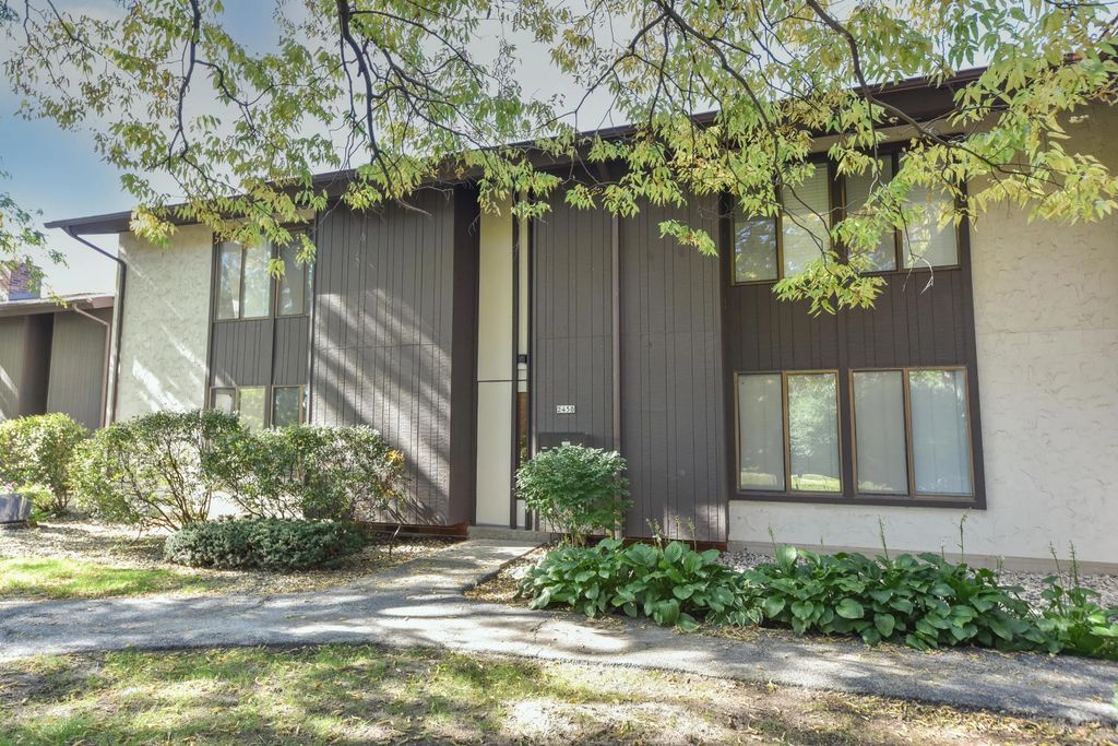 2450 W Good Hope Rd 49, Glendale