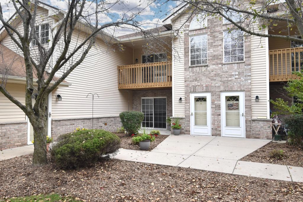 3026 Meyer Ct 6, Mount Pleasant