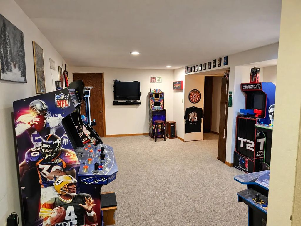 12414 N Wasaukee Rd, Mequon Property Listing: MLS® #1984155