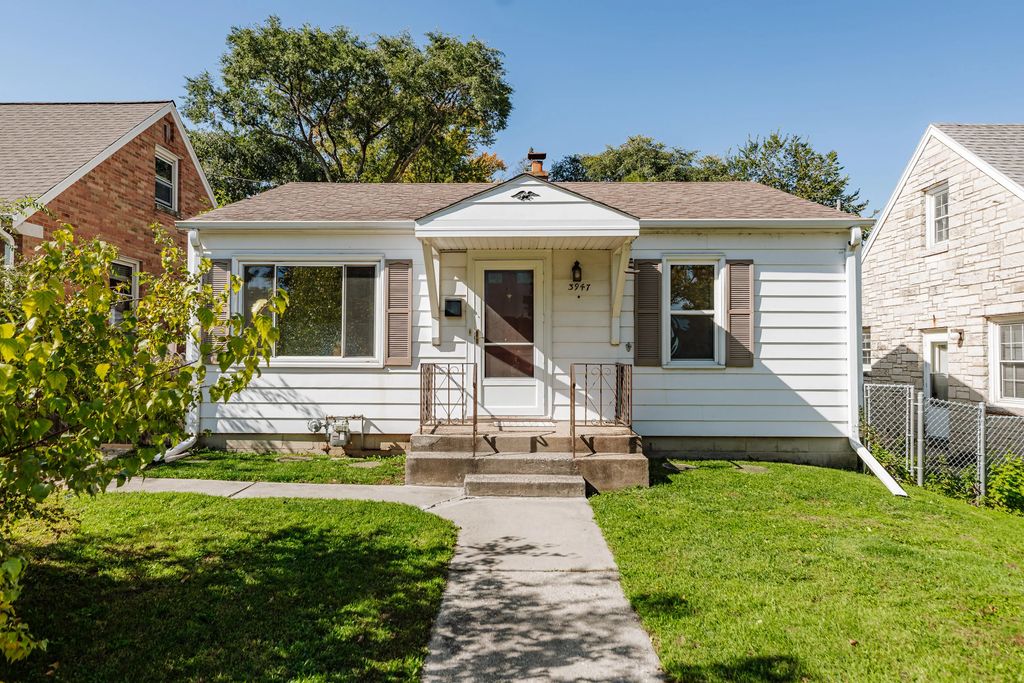 3947 S Pine Ave, Milwaukee