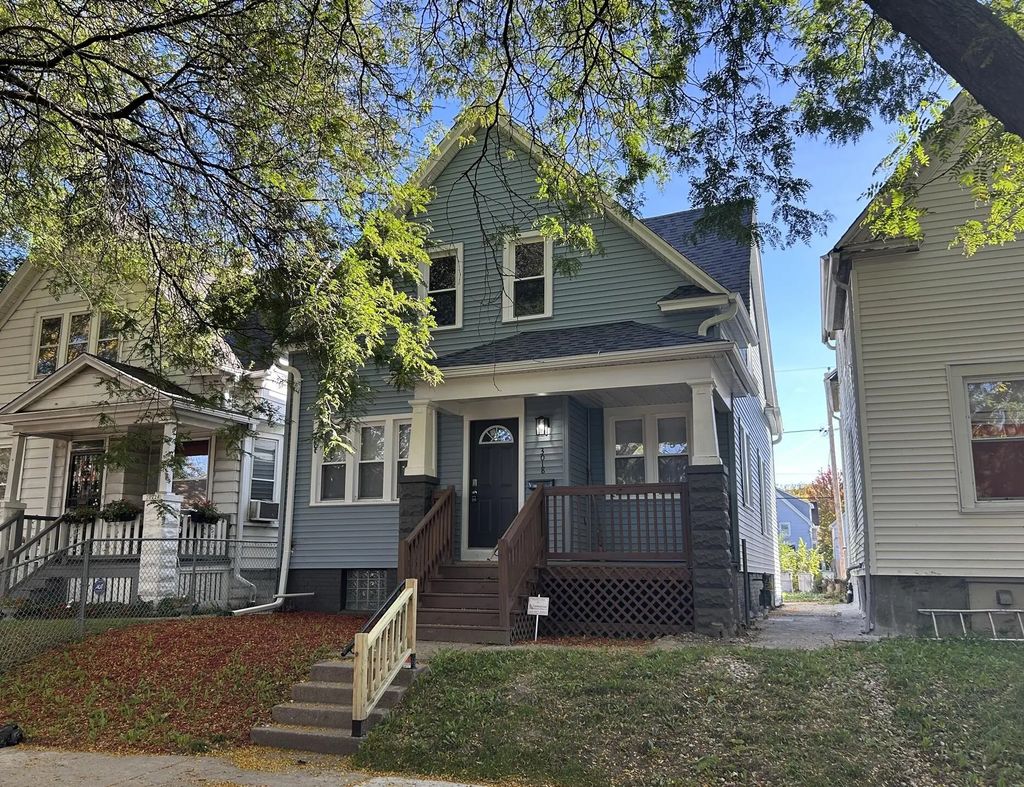 3018 N Dr Lester Carter Dr, Milwaukee