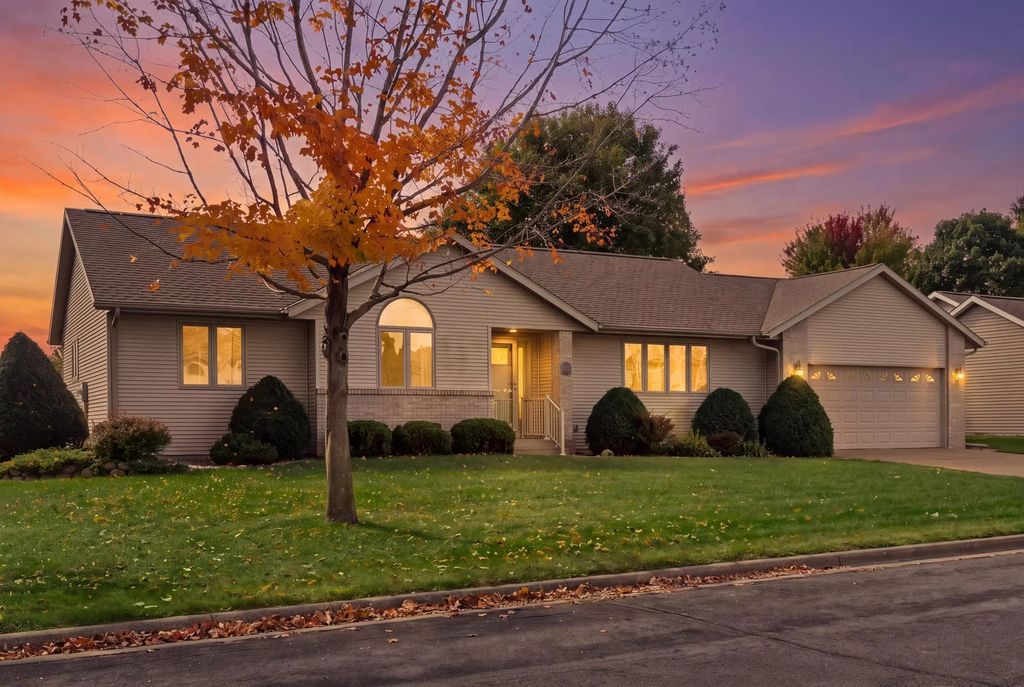 932 Garden Pl, Onalaska