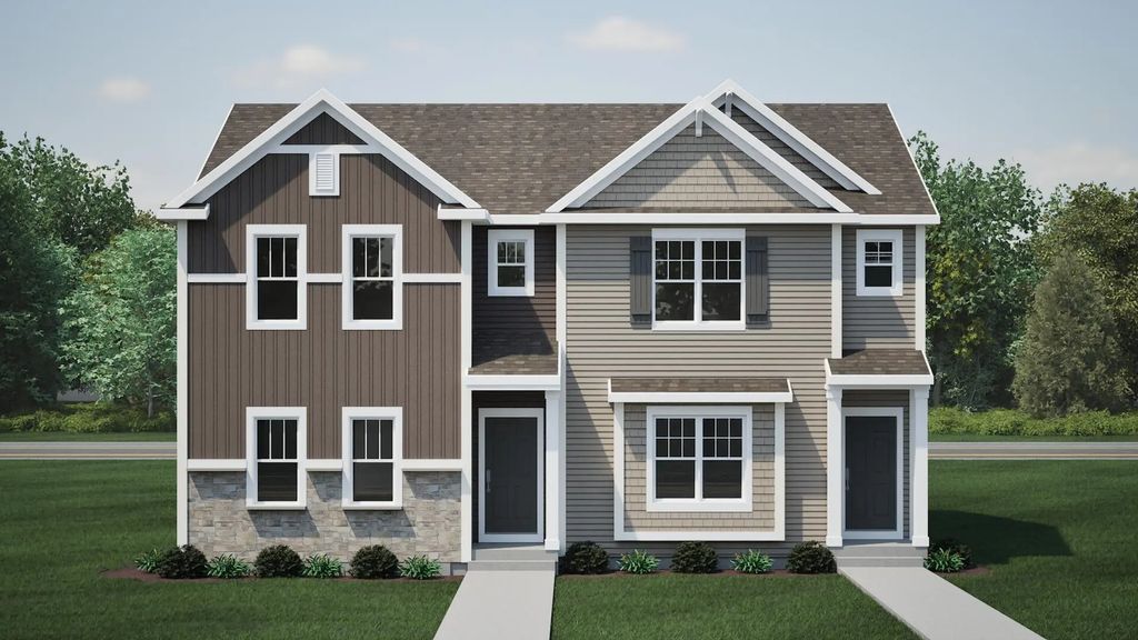 1494 Olde Highlander Dr, Oconomowoc