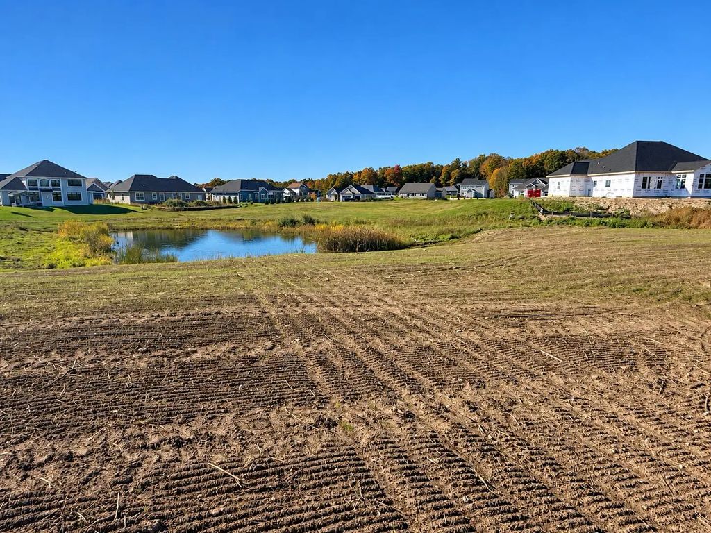 1019 Pleasant Valley Rd 1020 Candleberry Lane, Grafton