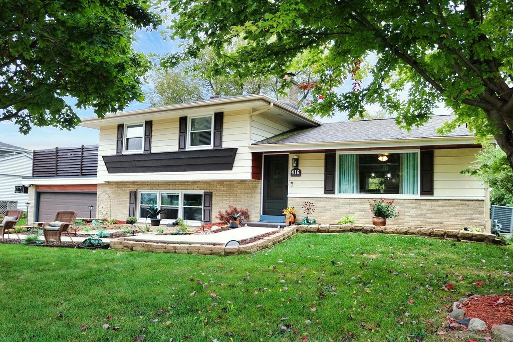 416 S Green Bay Rd, Mount Pleasant