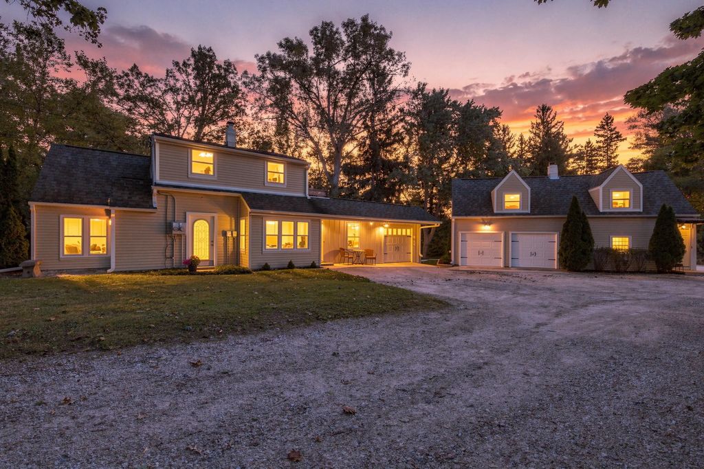 N83w13764 Fond Du Lac Ave N83w13766, N83w13768, Menomonee Falls
