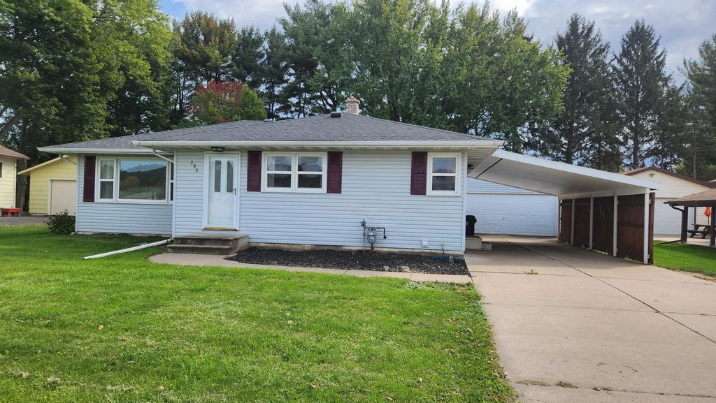 293 Walnut Dr, Onalaska