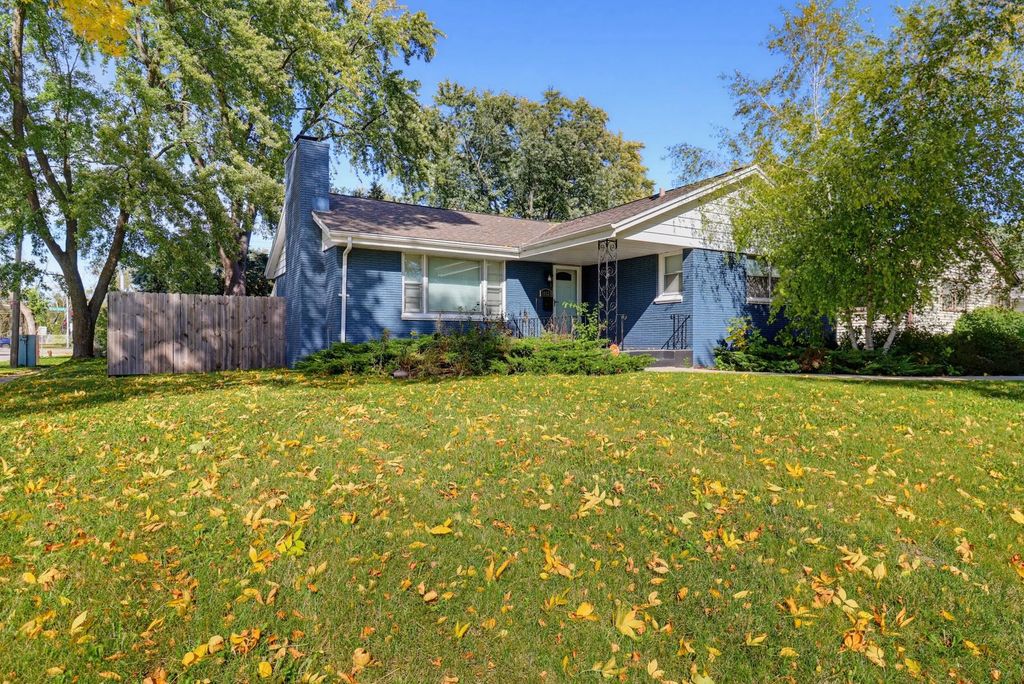 10628 W Sheridan Ave, Milwaukee