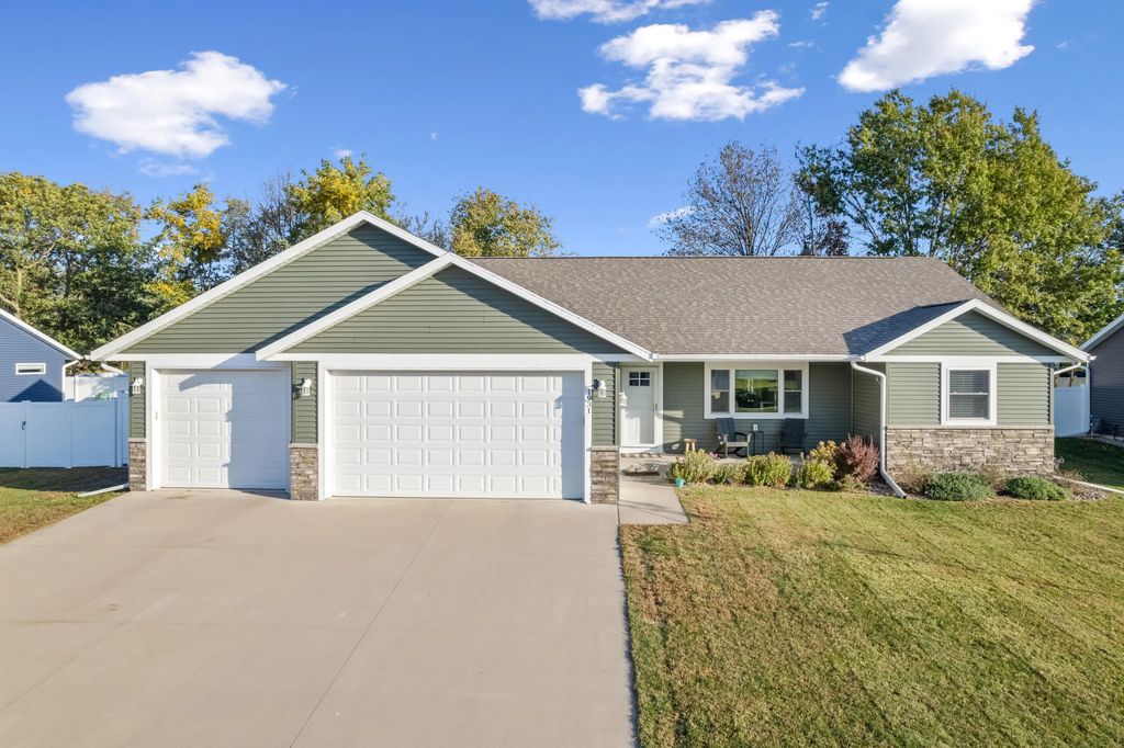1931 Mcgilvray Way, Holmen