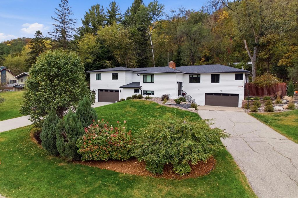 1473 Gilmore Valley Rd, Winona