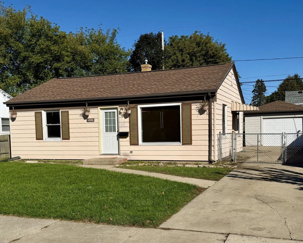 1206 Florence Ave, Racine