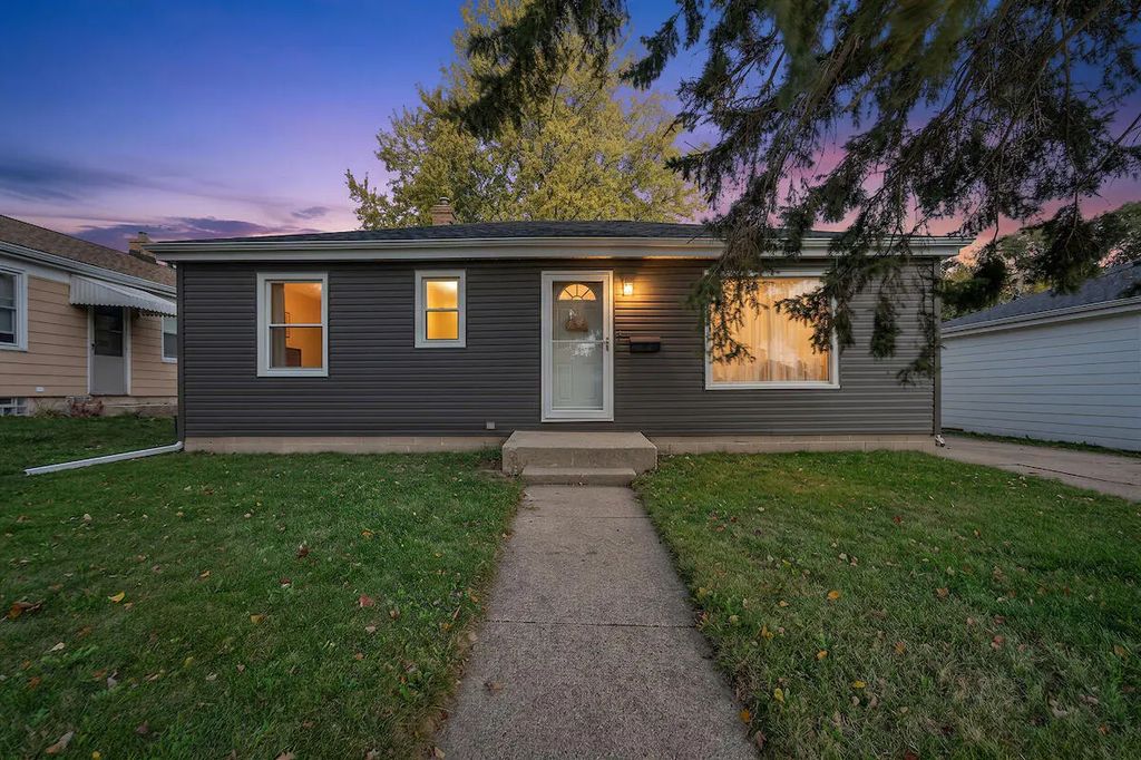 1438 Florence Ave, Racine