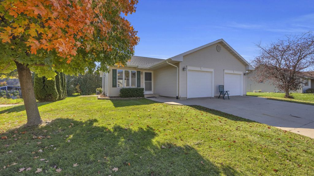 435 Birch Tree Ave, Cedar Grove