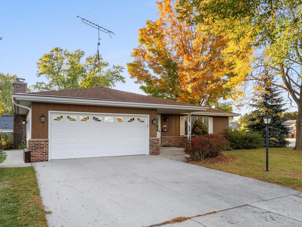 2130 N 28th St, Sheboygan