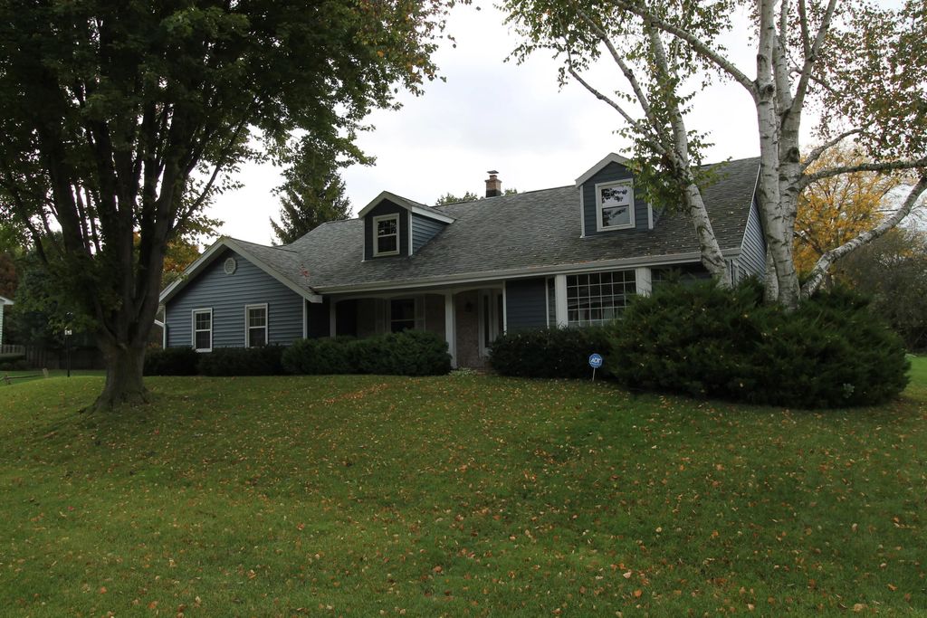 1306 Carlin Ct, Burlington