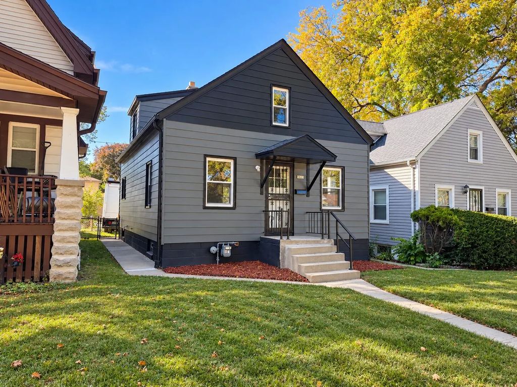 5025 N 27th St, Milwaukee