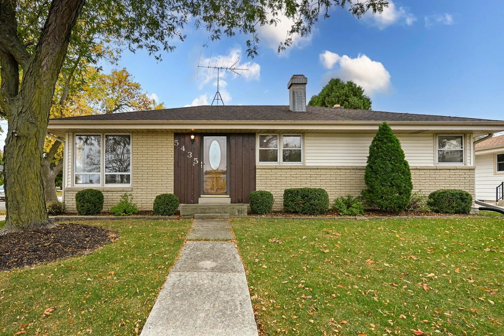 5435 S 6th St, Milwaukee