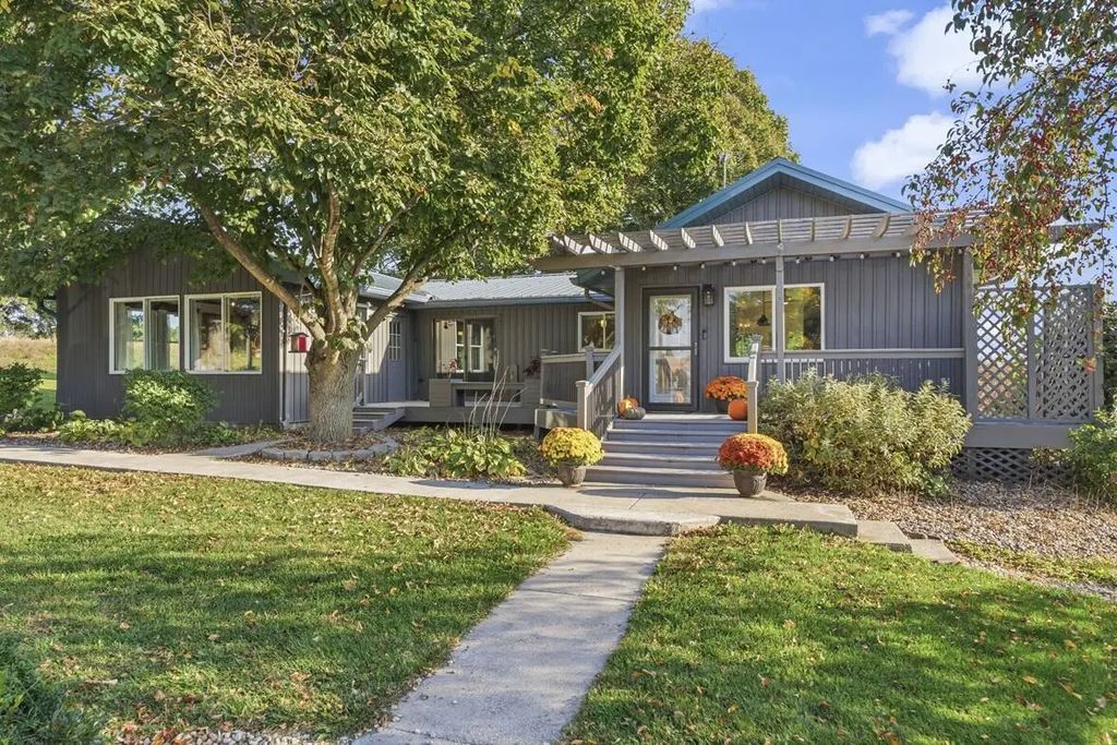 30974 Indigo Rd, Chatfield