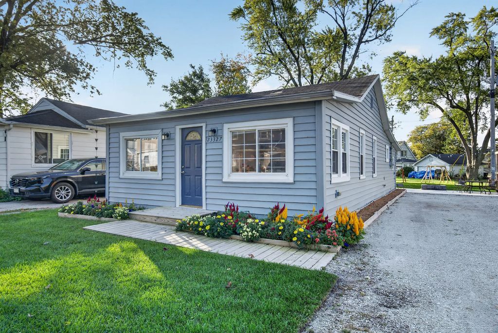 23327 124th Pl, Salem Lakes