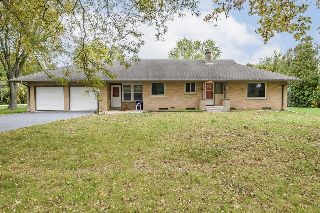 1080 Davidson Rd, Brookfield