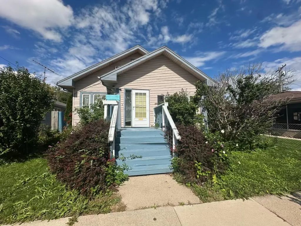 2328 21st St, Racine