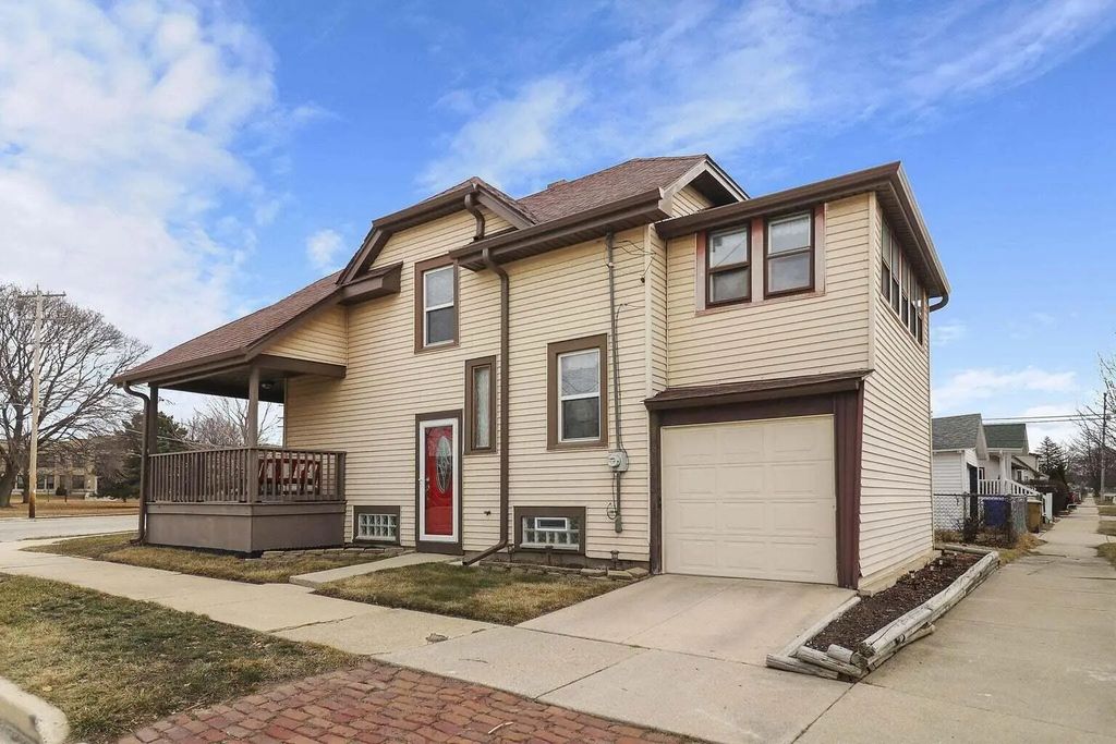 3329 Roosevelt Rd, Kenosha