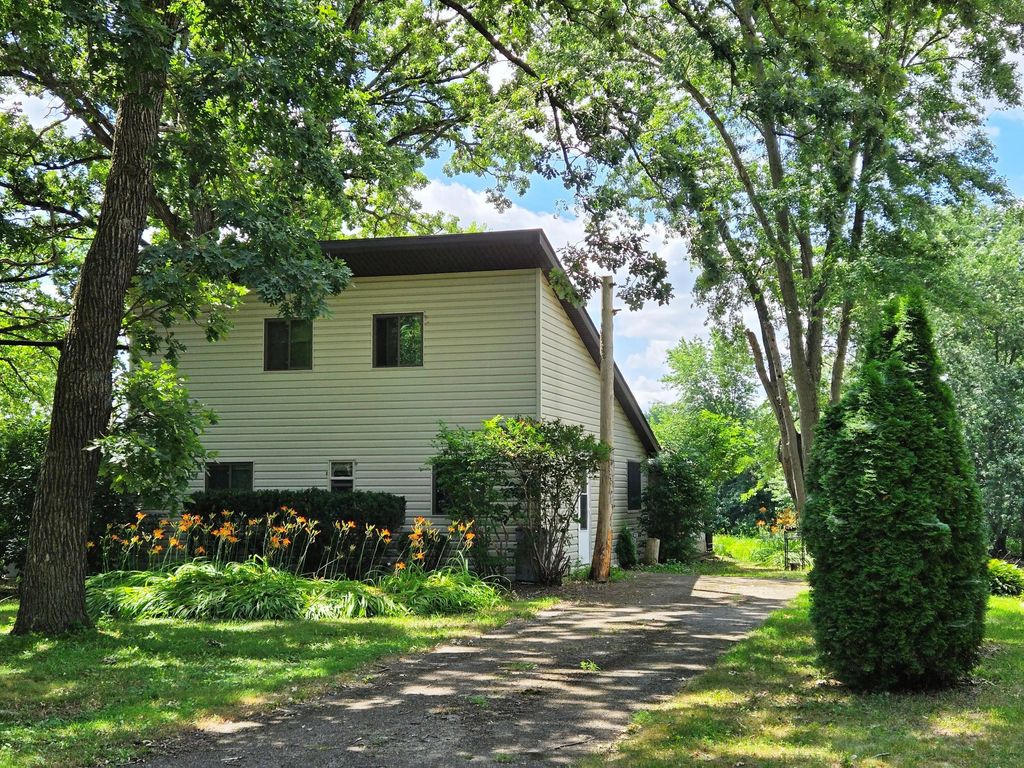 31525 71st St, Wheatland