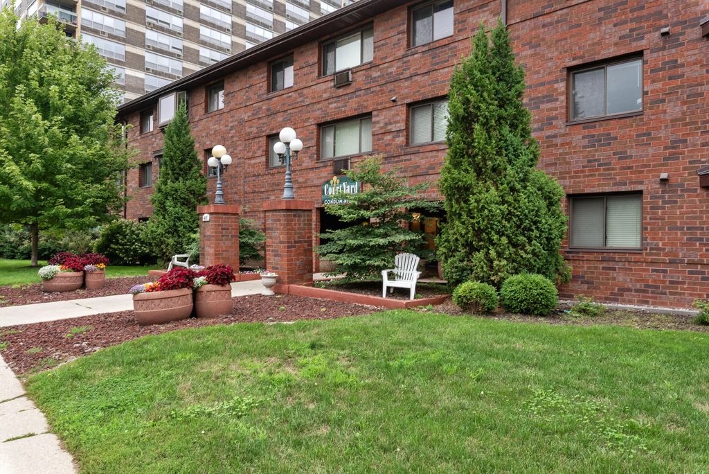 1108 N Milwaukee St 131, Milwaukee