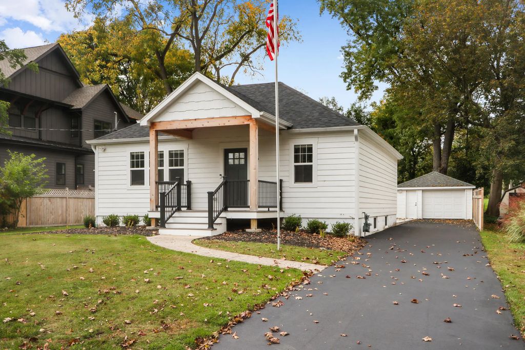 146 Elmhurst Ct, Williams Bay