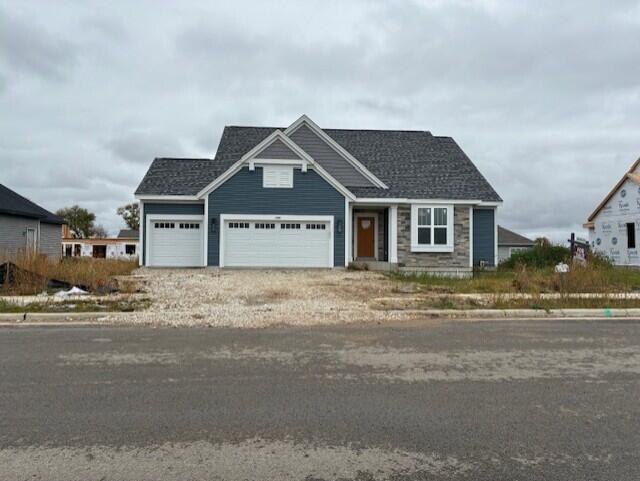 1746 Whalen Dr, Oconomowoc