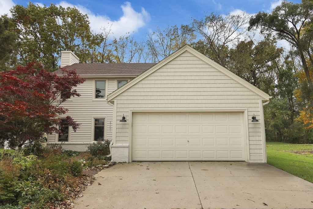 27021 S Elm, Norway