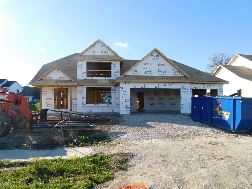 225 Mulberry Ln, Grafton