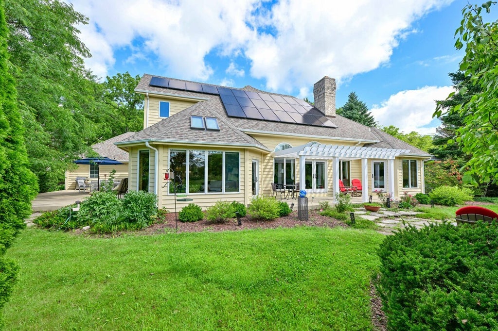 4431 Hampshire Hill, Norway