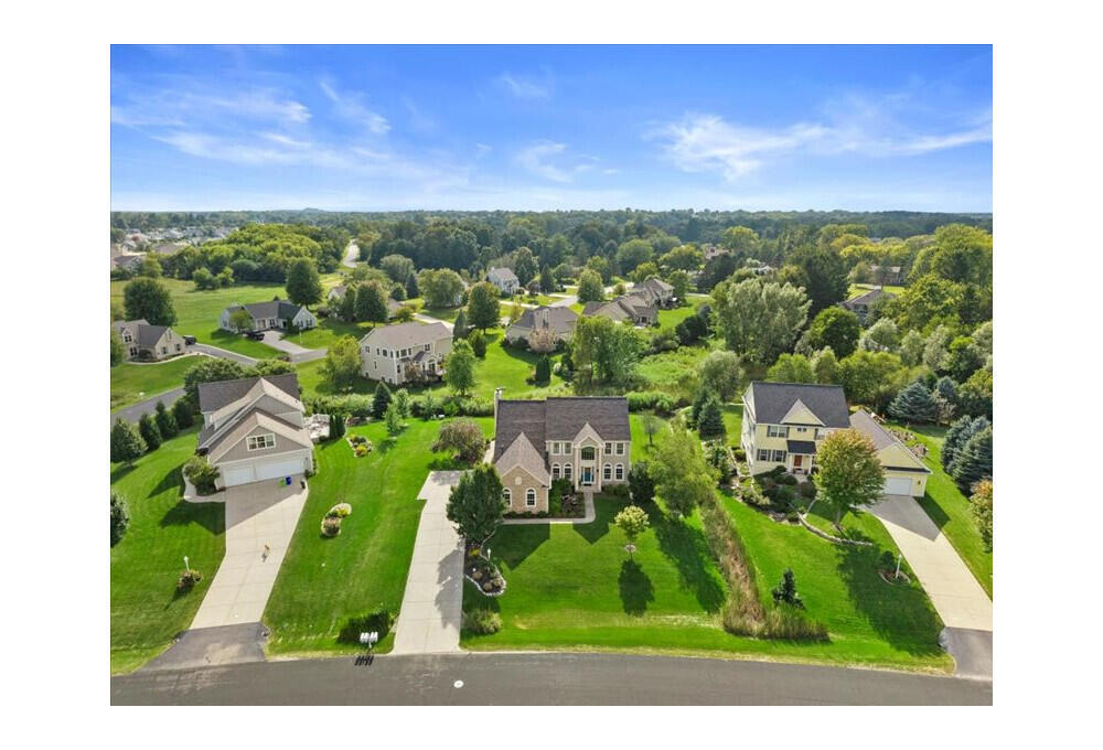 W351n5747 Westshore Rd, Oconomowoc
